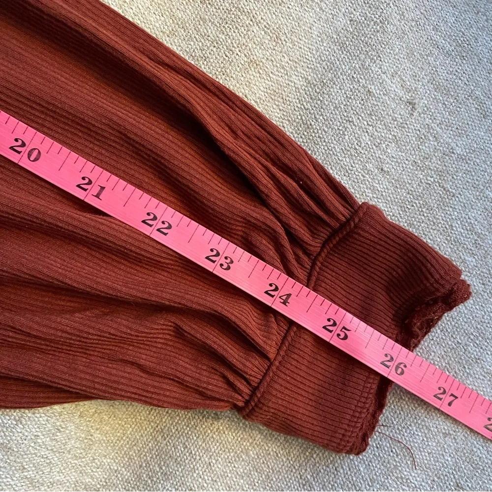 FREE PEOPLE Open Back Ribbed Long Sleeved Flowy Top
